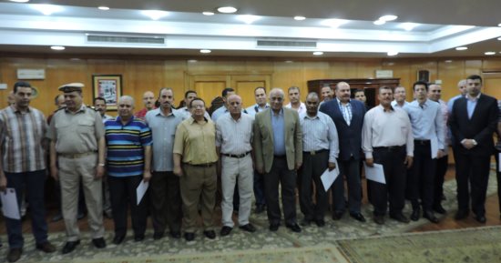 صور.. مدير أمن البحيرة يكرم الضباط والأفراد المتميزين لجهودهم فى العمل