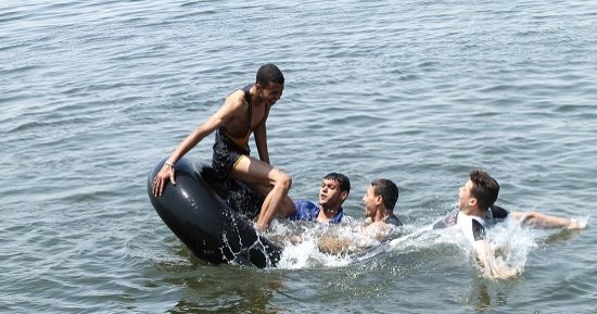صورة اليوم...لو ضحكة من قلبنا هتفيض وهتكفى