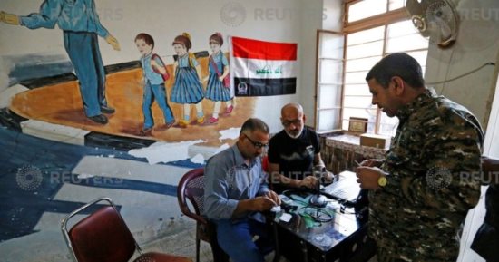 إغلاق مراكز الاقتراع أمام الناخبين العراقيين فى عموم البلاد