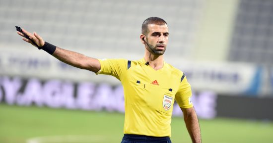 صافرة إماراتية تدير مباراة الأهلى وأياكس فى مهرجان اعتزال حسام غالى