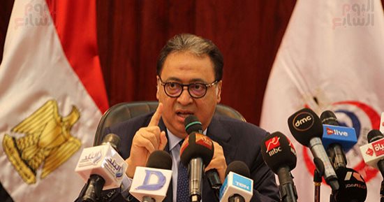 وزير الصحة: هيئة تمويل التأمين الصحى تتكفل بمصاريفه ولن تعتمد على الموازنة - صور