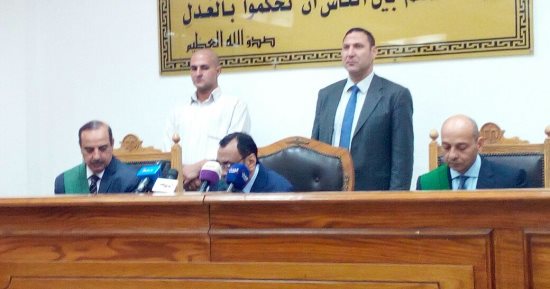 تفاصيل قتل أب لابنته لسرقتها مشغولات ذهبية.. والمتهم: "لم أقصد أموتها" 