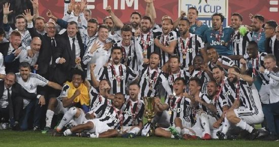 فيديو.. مراسم تتويج يوفنتوس بكأس إيطاليا