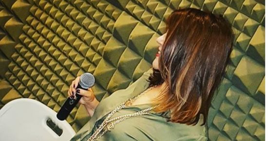 سميرة سعيد تنشر صورة آخر بروفات حفلها الخيرى للتوعيه ضد مرض السرطان