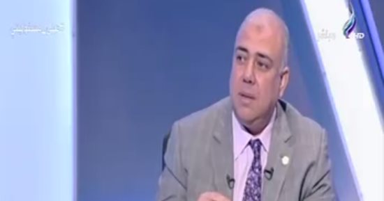 رئيس مترو الأنفاق: لا يوجد ضباط متقاعدون يعملون بالهيئة.. و"أتحدى أى حد"
