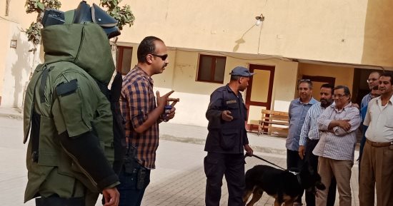 التعليم تجرى خطة إخلاء لأحد لجان المراقبة بمدرسة ثانوية تجارية بالسيدة زينب