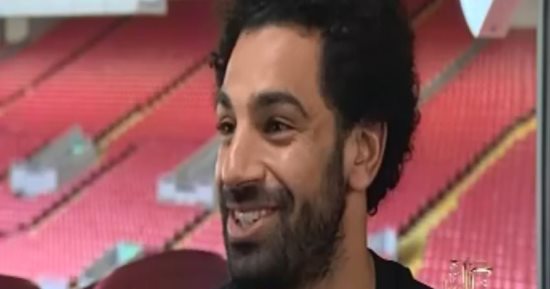 فيديو..محمد صلاح: لا ألعب بمفردى.. ومن يردد مقولة "منتخب صلاح" بيظلم اللاعبين 