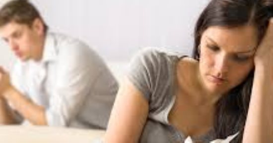 مبتعتذرش ودائم الغضب.. علامات تخبرك بأنك سبب المشاكل الزوجية