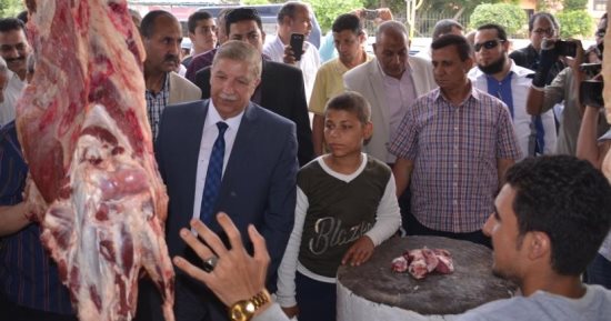 صور .. محافظ الإسماعيلية يفتتح معرض " أهلا رمضان " بمركز القنطرة غرب