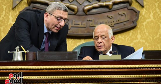 رئيس البرلمان للنواب: لا يجوز لأحد منازعة مكتب المجلس فى اختصاصاته - صور