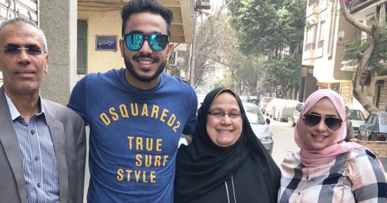 7 صور تجسد حب كهربا للحياة العائلية