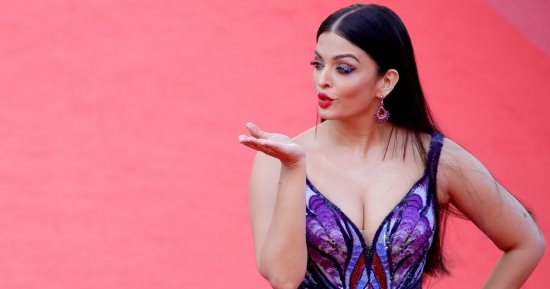  آيشوريا راى "فراشة" على الـ red carpet بمهرجان كان بفضل Michael Cinco 