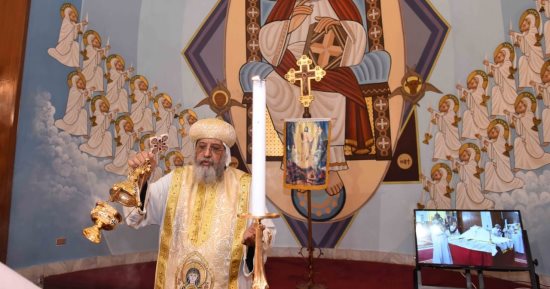 البابا تواضروس يستقبل رئيس الجمعية الوطنية ببوركينا فاسو بالمقر الباباوي اليوم