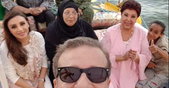 تعرف على سر الصورة التى جمعت شريف منير ورجاء الجداوى وأنغام