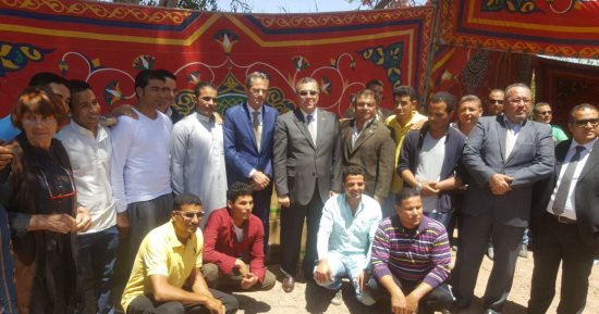 تسليم آلات متطورة لإنتاج الخزف لأصحاب ورش الحرف اليدوية بالفيوم