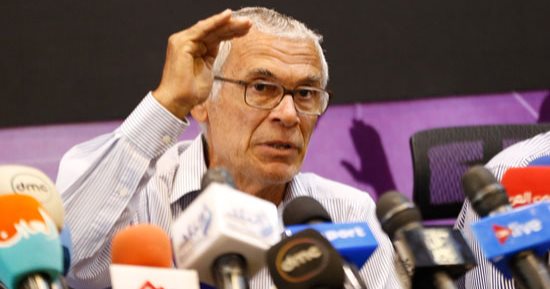 كوبر يؤجل تجديد تعاقده مع اتحاد الكرة بسبب المونديال
