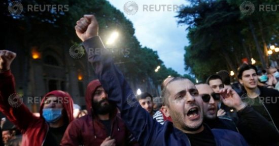 صور.. تظاهرات فى جورجيا ضد حملات الشرطة لمكافحة المخدرات والملاهى الليلية