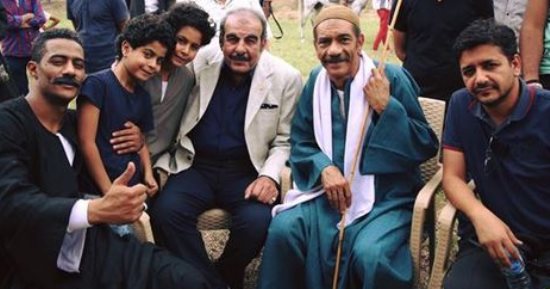 قبل ساعات من انطلاق الموسم الدرامى الأقوى.. سباق رمضان يشتعل على "السوشيال ميديا".. محمد رمضان: ثقة فى الله نجاح باقى 3 أيام.. مى عز الدين: توكلنا على الله تابعوا رسايل.. وميرهان حسين بالحجاب فى كواليس "أيوب"