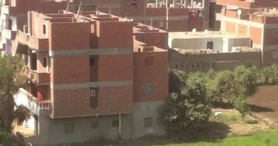 صور.. أهالى صنصفط فى المنوفية يطالبون باستكمال مشروع الصرف الصحى