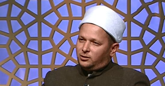 اليوم.. الشحات السيد عزازى ضيف برنامج "عزيز على القلب" على صوت العرب