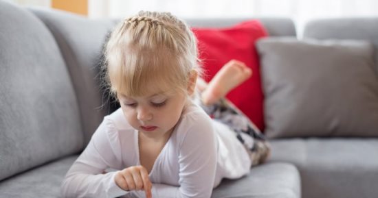 مشاكل صحية سببها إدمان طفلك للإلعاب الإلكترونية 