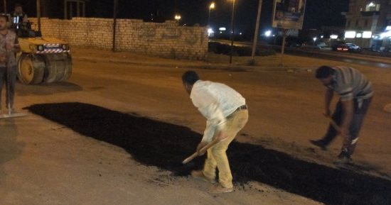 "مديرية الطرق" تواصل الرصف بالمنتزه شرق الإسكندرية