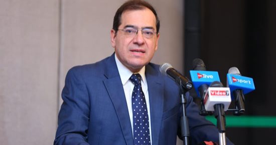وزير البترول يبحث مع رئيس شركة دانة غاز الإماراتية مشروعاتها فى مصر