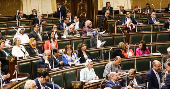 صور.. مجلس النواب يوافق مبدئيا على مشروع قانون "مكافحة جرائم الإنترنت"
