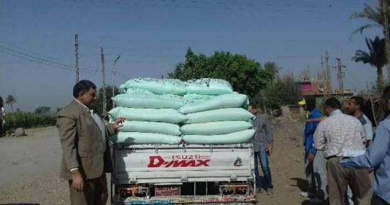 ضبط 84 أردب قمح قبل نقلها خارج محافظة المنيا
