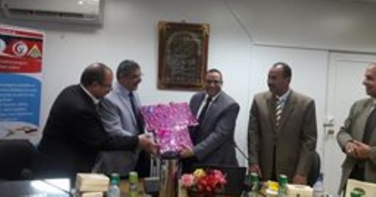 مجلس كلية الطب البيطرى ببنها يكرم نائب رئيس الجامعة للتعليم والطلاب