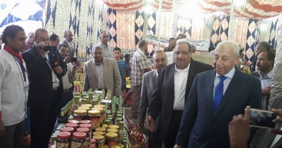 الغرفة التجارية بأسوان تعلن افتتاح معرض أهلا بالمدارس بـ5 مراكز بالمحافظة 