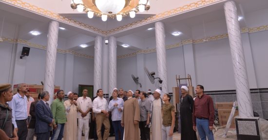 إحلال وتجديد مسجد السلطان الفرغل وفرش وتطوير 10 مساجد أثرية كبرى "صور"