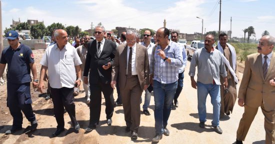 صور.. محافظ المنيا يفتتح كوبرى الريرمون بمركز ملوى