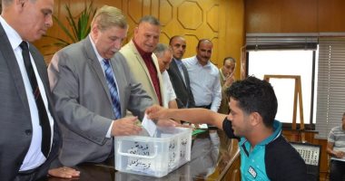 إجراء القرعة العلنية لـ16 منزل ريفى وقطعة أرض بمشروع قرية الأمل بالإسماعيلية