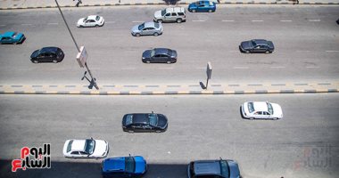 النشرة المرورية.. انتظام حركة السيارات بمحاور وميادين القاهرة والجيزة