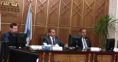 نائب جامعة الإسكندرية يؤكد دعم الطلاب فى امتحانات نهاية الفصل الدراسى