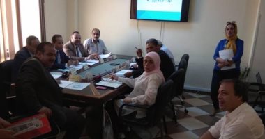 رئيس "مياه القناة" يستعرض أعمال التطهير بخزانات المحطات والشبكات فى رمضان