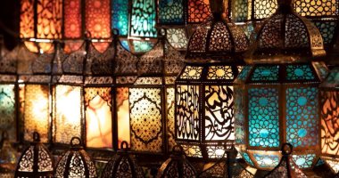صور.. الأجواء الرمضانية بشارع المعز والسيدة زينب بعدسة أحد القراء