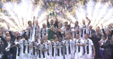 فيديو.. مراسم تتويج يوفنتوس بلقب الدوري الإيطالي