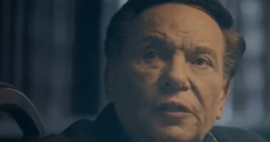 "بودى جارد".. حين أصر الزعيم على عرض المسرحية ليلة وفاة مصطفى متولى.. فيديو