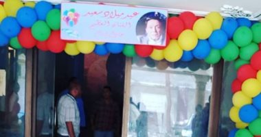 بشرى تنشر صور من عيد ميلاد الزعيم عادل إمام خلال تصوير "عوالم خفية"