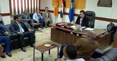 صور .. محافظ البحيرة : دراسة إنشاء مصنع لتدوير القمامة بكفر الدوار