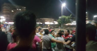 صور وفيديو.. مشاجرة بالأسلحة البيضاء بوسط مدينة كفر الدوار