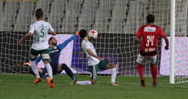 شارك بتوقعك لنتيجة مباراة الأهلى والمصرى فى الدورى
