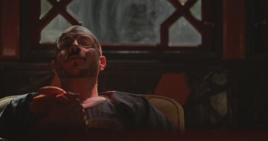 صور.. باسل الخياط يفاجئ الجميع بظهوره "أقرع" فى الحلقة 4 من "الرحلة"