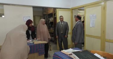 وكيل تعليم المنوفية يتفقد الإدارات الداخلية بالمديرية