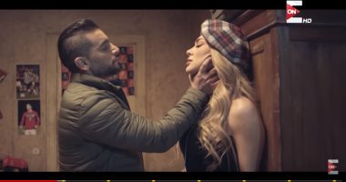 حيرة هانى سلامة ومعاناة منى عبد المغنى أبرز أحداث الحلقة 6 لـ"فوق السحاب"