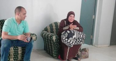 فريق التدخل السريع بالتضامن ينقذ سيدة بلا مأوى فى الدرب الأحمر