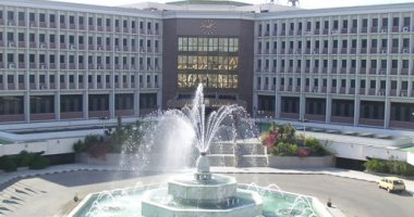 نائب رئيس جامعة الأزهر للوجه القبلى يناقش ميزانية العام الجامعى الجديد بأسيوط