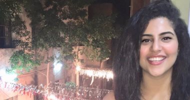 الامتحانات موقفتهاش.. مهرائيل طالبة جامعية وتعليق الزينة مهمتها الرمضانية